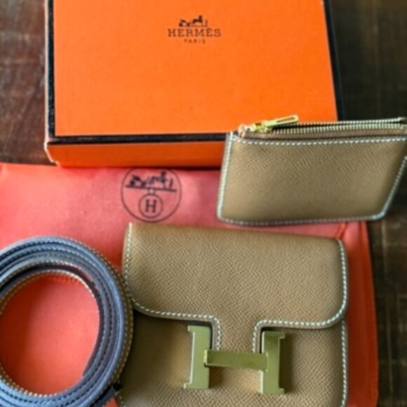 Gorgeous Hermes Wallet - Picture 3 of 8